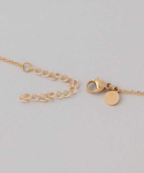Noble(ノーブル)の「PETIT MOMENTS/プティモーメント Horse Shoe Charm Necklace(ネックレス・レディース・ゴールド・FREE)」の8枚目の写真