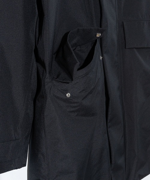 HERNO(ヘルノ)の「HERNO 2 LAYER GORETEX COAT ヘルノ ゴアテックス パーカ(モッズコート・メンズ・ブラック・48/50/46/52)」の12枚目の写真