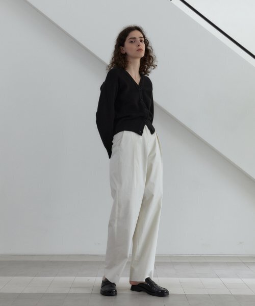 38COMEONCOMMON（38カモンコモン）の「21S V-NECK LINE RIBBED CARDIGAN (BLACK)（カーディガン/ボレロ・レディース・その他・FREE）」の5枚目の写真