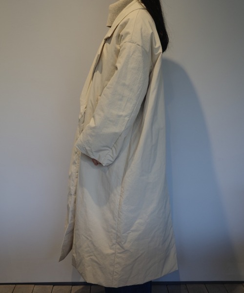 CLANE(クラネ)の「CLANE COLOR DOWN CHESTER COAT(その他アウター・レディース・オフホワイト/ブラック・1/2)」の5枚目の写真