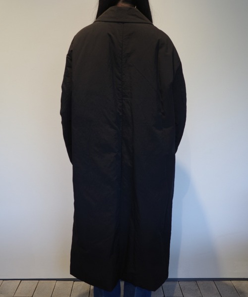 CLANE(クラネ)の「CLANE COLOR DOWN CHESTER COAT(その他アウター・レディース・オフホワイト/ブラック・1/2)」の8枚目の写真