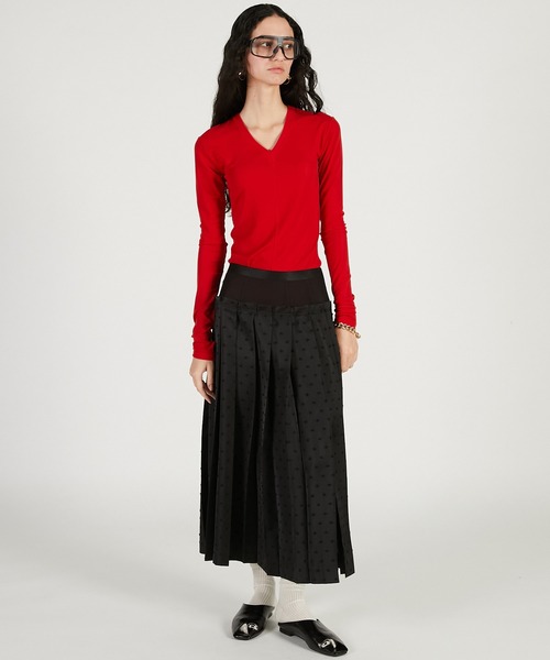 PRANK PROJECT（プランクプロジェクト）の「【2026Spring Pre-Order】ディープVネックトップ / Deep V-Neck Top（Tシャツ/カットソー・レディース・ブラック/ブラウン/レッド・FREE）」の7枚目の写真