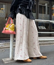 CIAOPANIC（チャオパニック）の「ラインストーンフラワー刺繡ベロアワイドパンツ（その他パンツ）」