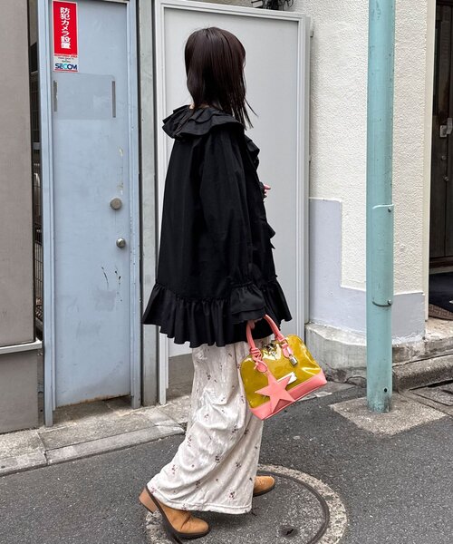 CIAOPANIC（チャオパニック）の「ラインストーンフラワー刺繡ベロアワイドパンツ（その他パンツ・レディース・パープル/ブラック/アイボリー・MEDIUM/SMALL）」の11枚目の写真