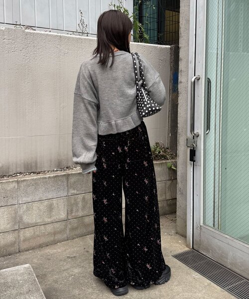 CIAOPANIC（チャオパニック）の「ラインストーンフラワー刺繡ベロアワイドパンツ（その他パンツ・レディース・パープル/ブラック/アイボリー・MEDIUM/SMALL）」の20枚目の写真