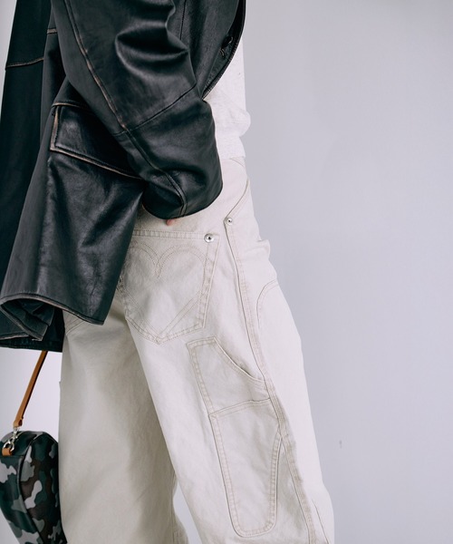 CONZ（コンズ）の「BASICKS×DUCK DOUBLE KNEE CURVED LEG PANTS（その他パンツ・レディース・オフホワイト/ブラック/ライトピンク・1/2）」の2枚目の写真
