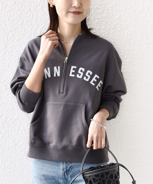 SHIPS（シップス）の「【SHIPS別注】TENNESSEE:〈洗濯機可能〉ハーフ ジップ スウェット（スウェット・レディース・アイボリー/チャコールグレー・ONE SIZE）」の2枚目の写真