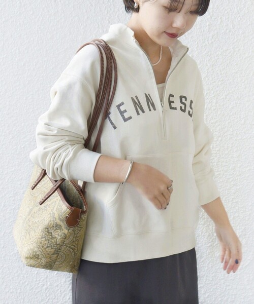 SHIPS（シップス）の「【SHIPS別注】TENNESSEE:〈洗濯機可能〉ハーフ ジップ スウェット（スウェット・レディース・アイボリー/チャコールグレー・ONE SIZE）」の20枚目の写真