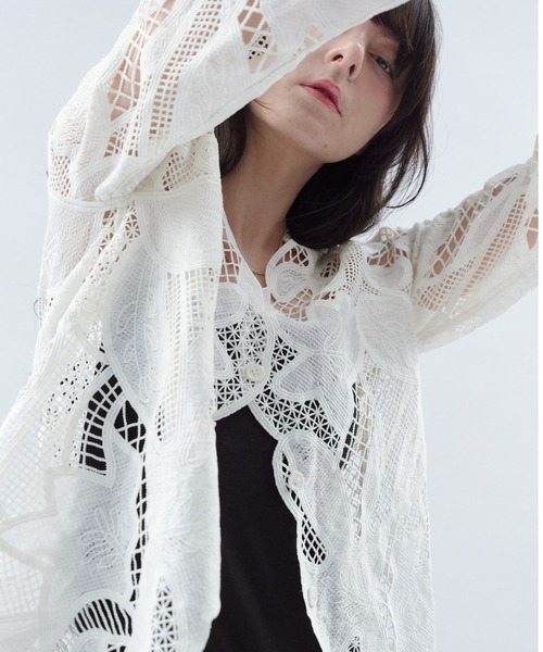 Shelly island（シェリーアイランド）の「レース編みカーディガン（カーディガン/ボレロ・レディース・ホワイト/ブラック・FREE）」の3枚目の写真