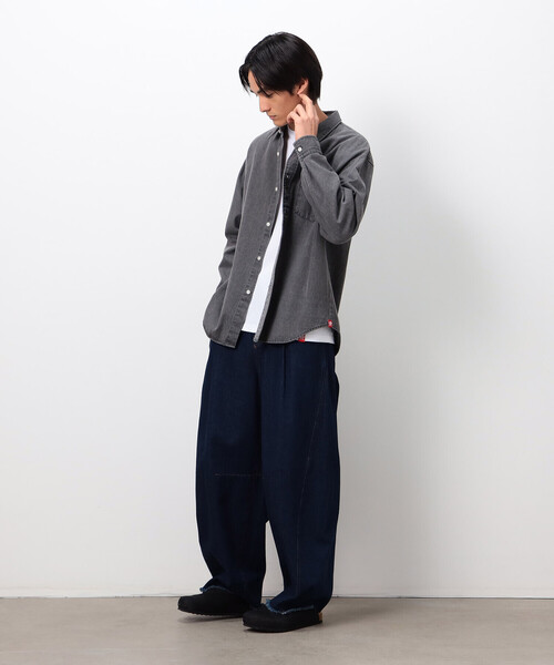 ONIGIRI（オニギリ）の「デニムビックシャツ（シャツ/ブラウス・レディース・グレー/サックスブルー・FREE）」の9枚目の写真