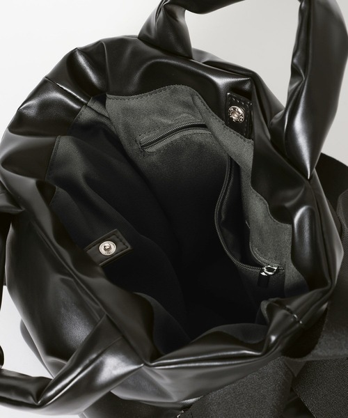 OUTDOOR PRODUCTS（アウトドアプロダクツ）の「【HEREIAM】OUTDOOR PRODUCTS別注/2WAYベルトトートバッグS(ﾚｻﾞｰ)（トートバッグ・レディース・ブラック・FREE）」の10枚目の写真