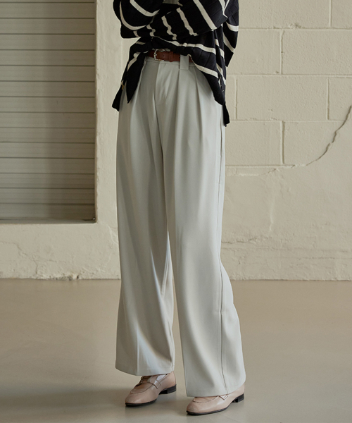 HYBERNAT(ハイバーナット)の「Wide Slacks - IVORY(スラックス・レディース・その他・SMALL/MEDIUM)」の4枚目の写真