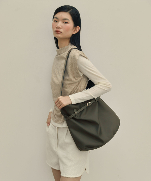 OURO（アウロ）の「TWEED SHORTS [ CREAM ]（その他パンツ・レディース・その他・SMALL/MEDIUM）」の3枚目の写真