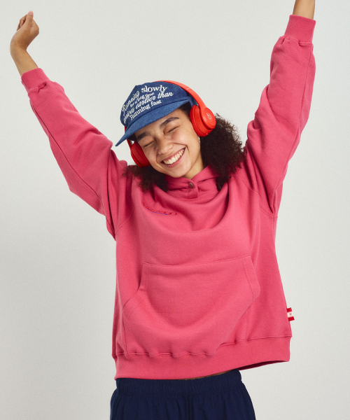 MENASOO(ミナス)の「Menasoo Hearttrack Hoodie_Pink(パーカー・レディース・PINK・1/2)」の3枚目の写真