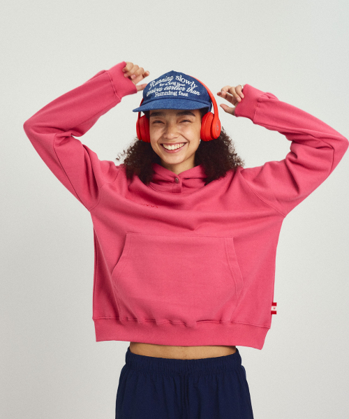 MENASOO(ミナス)の「Menasoo Hearttrack Hoodie_Pink(パーカー・レディース・PINK・1/2)」の4枚目の写真