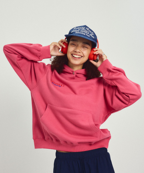 MENASOO(ミナス)の「Menasoo Hearttrack Hoodie_Pink(パーカー・レディース・PINK・1/2)」の5枚目の写真