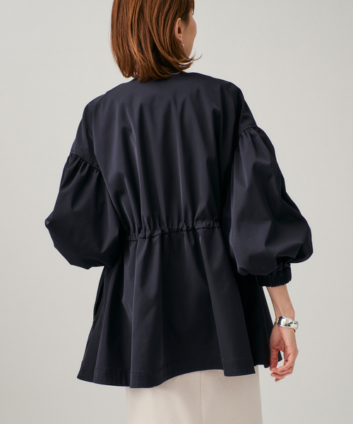 VERMEIL par iena（ヴェルメイユパーイエナ）の「《追加2》ノーカラーギャザーZIPブルゾン（その他アウター・レディース・ネイビー・FREE）」の5枚目の写真