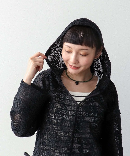 Three Four Time(スリーフォータイム)の「ドロストショートフーディー(シャツ/ブラウス・レディース・アイボリー/ブラック/ホワイト・FREE)」の14枚目の写真