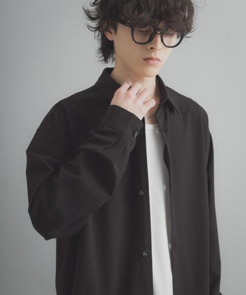 SENSE OF PLACE by URBAN RESEARCH（センスオブプレイスバイアーバンリサーチ）の「『ユニセックス』『イージーケア』カラールーズシャツ（シャツ/ブラウス・メンズ・ブラック/チャコールグレー/ライトブルー/ネイビー/ライトベージュ・MEDIUM/LARGE）」の6枚目の写真