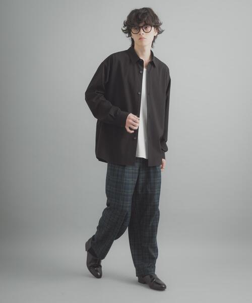 SENSE OF PLACE by URBAN RESEARCH（センスオブプレイスバイアーバンリサーチ）の「『ユニセックス』『イージーケア』カラールーズシャツ（シャツ/ブラウス・メンズ・ブラック/チャコールグレー/ライトブルー/ネイビー/ライトベージュ・MEDIUM/LARGE）」の13枚目の写真