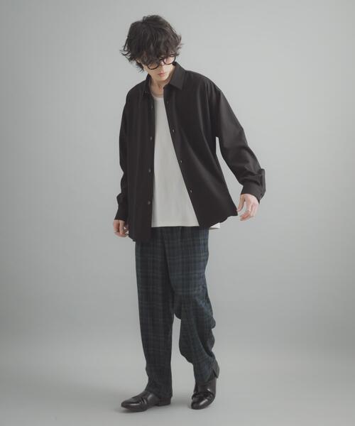 SENSE OF PLACE by URBAN RESEARCH（センスオブプレイスバイアーバンリサーチ）の「『ユニセックス』『イージーケア』カラールーズシャツ（シャツ/ブラウス・メンズ・ブラック/チャコールグレー/ライトブルー/ネイビー/ライトベージュ・MEDIUM/LARGE）」の14枚目の写真