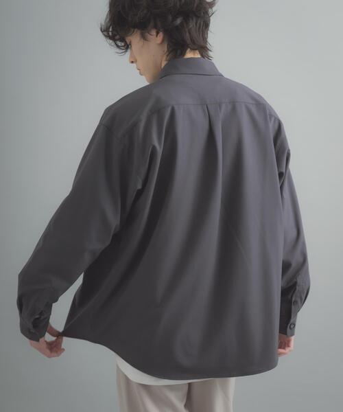 SENSE OF PLACE by URBAN RESEARCH（センスオブプレイスバイアーバンリサーチ）の「『ユニセックス』『イージーケア』カラールーズシャツ（シャツ/ブラウス・メンズ・ブラック/チャコールグレー/ライトブルー/ネイビー/ライトベージュ・MEDIUM/LARGE）」の19枚目の写真