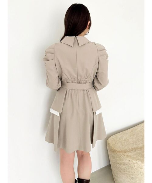 dazzlin（ダズリン）の「ビッグカラートレンチミニワンピース（ワンピース・レディース・グレー/ネイビー/ベージュ・MEDIUM/SMALL）」の13枚目の写真
