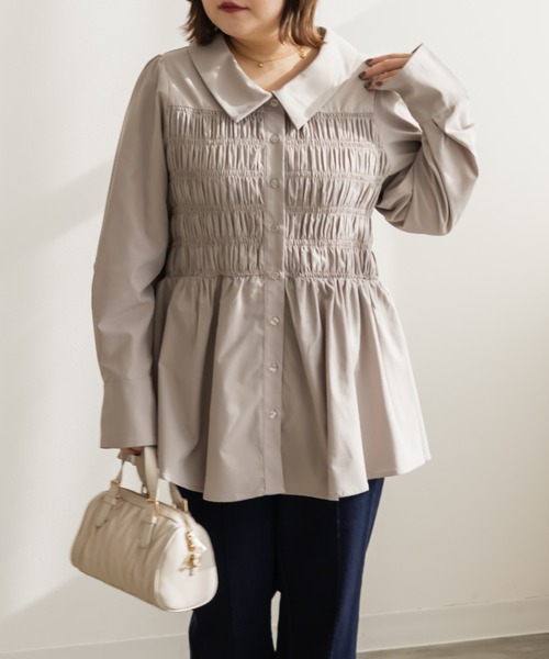 CLETTE(クレット)の「CLETTEオリジナルシャーリングフレアシャツ(シャツ/ブラウス・レディース・グレイッシュベージュ/チャコールグレー/ブルー・4L/3L/LL)」の3枚目の写真