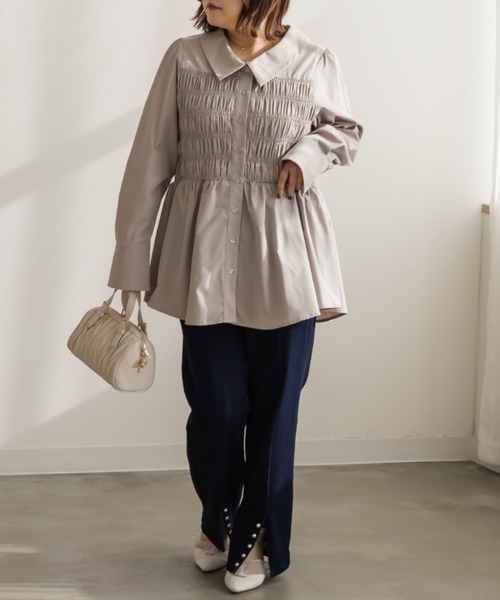 CLETTE(クレット)の「CLETTEオリジナルシャーリングフレアシャツ(シャツ/ブラウス・レディース・グレイッシュベージュ/チャコールグレー/ブルー・4L/3L/LL)」の9枚目の写真