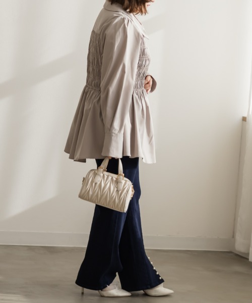 CLETTE(クレット)の「CLETTEオリジナルシャーリングフレアシャツ(シャツ/ブラウス・レディース・グレイッシュベージュ/チャコールグレー/ブルー・4L/3L/LL)」の10枚目の写真