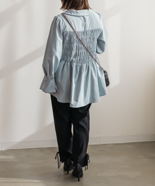 CLETTE(クレット)の「CLETTEオリジナルシャーリングフレアシャツ(シャツ/ブラウス・レディース・グレイッシュベージュ/チャコールグレー/ブルー・4L/3L/LL)」の14枚目の写真