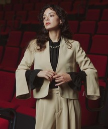 Callarus（カラルス）の「袖スリットショート丈デザインジャケット＋ワイドストレッチパンツセットアップスーツ（ジャケット＋パンツ）〔Callarus〕（スーツセット）」