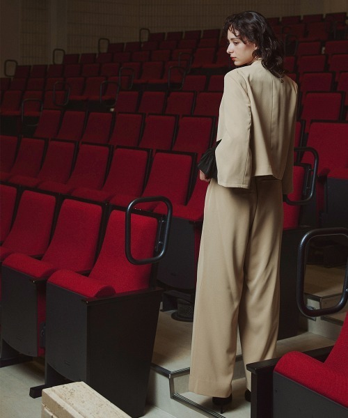 Callarus（カラルス）の「袖スリットショート丈デザインジャケット＋ワイドストレッチパンツセットアップスーツ（ジャケット＋パンツ）〔Callarus〕（スーツセット・レディース・ブラック/ベージュ・S/M/L/LL）」の22枚目の写真