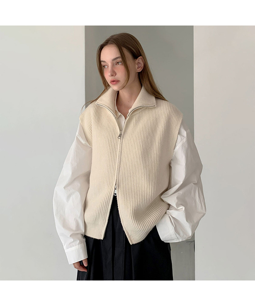 VASCARA(バスカラ)の「Two-Way Zip-Up Knit Vest (3colors)(ベスト・レディース・グレー/ブラック/アイボリー・FREE)」の2枚目の写真