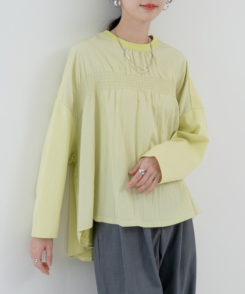 refinedworks(リファインドワークス)の「【refinedworks】異素材 切替デザインが 魅力の シャーリングプルオーバー!(Tシャツ/カットソー・レディース・チャコールグレー/イエロー・FREE)」の5枚目の写真