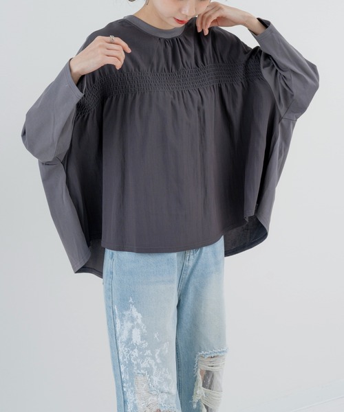 refinedworks(リファインドワークス)の「【refinedworks】異素材 切替デザインが 魅力の シャーリングプルオーバー!(Tシャツ/カットソー・レディース・チャコールグレー/イエロー・FREE)」の4枚目の写真