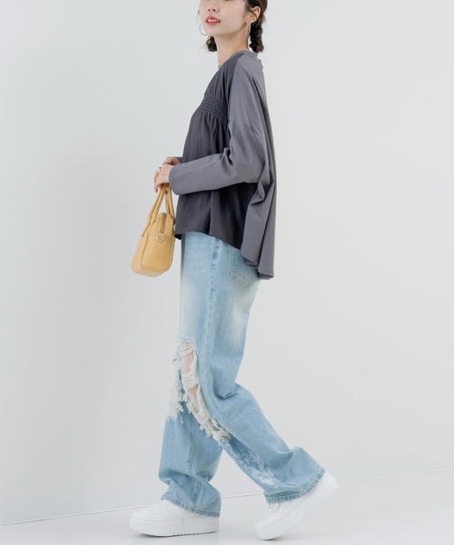 refinedworks(リファインドワークス)の「【refinedworks】異素材 切替デザインが 魅力の シャーリングプルオーバー!(Tシャツ/カットソー・レディース・チャコールグレー/イエロー・FREE)」の8枚目の写真