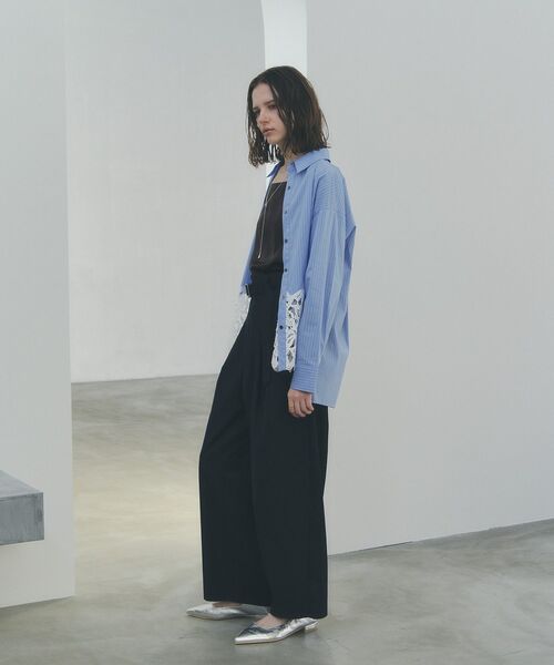 YECCA VECCA(イェッカヴェッカ)の「ベルト付きカーヴィーパンツ(その他パンツ・レディース・ベージュ/ネイビー/グレー・S/M)」の21枚目の写真