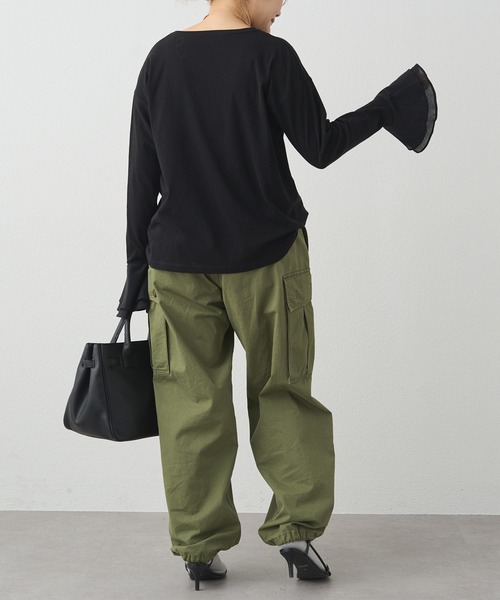 PUAL CE CIN（ピュアルセシン）の「布帛袖フレアカットソー（Tシャツ/カットソー・レディース・ブラック/オフホワイト・FREE）」の17枚目の写真