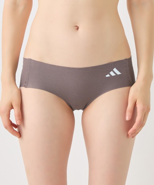 adidas(アディダス)の「adidas/アディダス スポーツブラ ハーフショーツ 完全無縫製でチクチクしにくい(ショーツ・レディース・ブラック/ブルー系その他/ブラウン系その他・MEDIUM/LARGE/X-LARGE)」の17枚目の写真