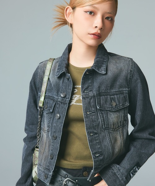 X-girl（エックスガール）の「FADED FACE LABEL COMPACT DENIM JACKET（デニムジャケット・レディース・ブラック/ライトインディゴブルー・M/S）」の5枚目の写真