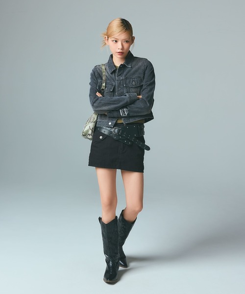 X-girl（エックスガール）の「FADED FACE LABEL COMPACT DENIM JACKET（デニムジャケット・レディース・ブラック/ライトインディゴブルー・M/S）」の6枚目の写真