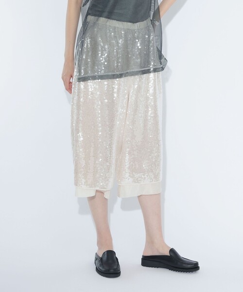 maturely（マチュアリー）の「maturely / スパンコール ハーフ パンツ（その他パンツ・レディース・ホワイト系その他7・ONE SIZE）」の4枚目の写真