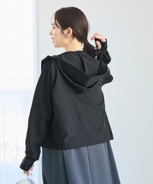 coca(coca)(コカ)の「UVカットドルマンパーカー(パーカー・レディース・ライトグリーン/ブラック/グレイッシュベージュ/アイボリー・L/M/S)」の14枚目の写真