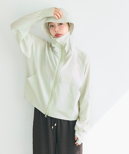 coca(coca)(コカ)の「UVカットドルマンパーカー(パーカー・レディース・ライトグリーン/ブラック/グレイッシュベージュ/アイボリー・L/M/S)」の19枚目の写真