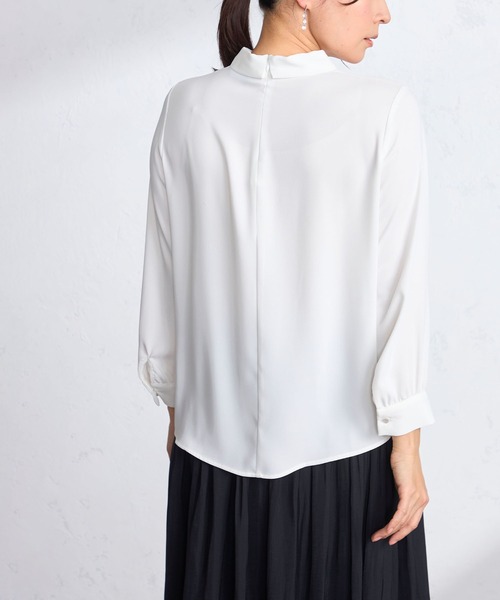 GALLORIA(ギャローリア)の「【洗濯機で洗える】ボウタイブラウス(シャツ/ブラウス・レディース・ライトグレー/ホワイト/ネイビー・L/LL/M/S)」の13枚目の写真