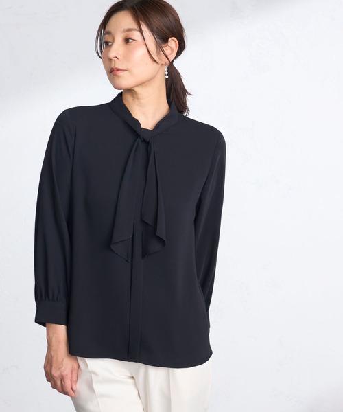 GALLORIA(ギャローリア)の「【洗濯機で洗える】ボウタイブラウス(シャツ/ブラウス・レディース・ライトグレー/ホワイト/ネイビー・L/LL/M/S)」の7枚目の写真