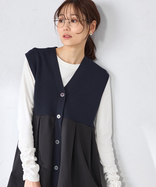 GALLORIA(ギャローリア)の「異素材切替ニットジレ(カーディガン/ボレロ・レディース・ライトベージュ/ネイビー・L/LL/M/S)」の7枚目の写真