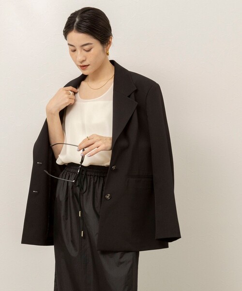 MAQWEL(マクウェル)の「《セットアップ対応》【MAQWEL/マクウェル】ウォッシャブルサテンノースリーブ(シャツ/ブラウス・レディース・ブラック/オフホワイト・FREE)」の10枚目の写真