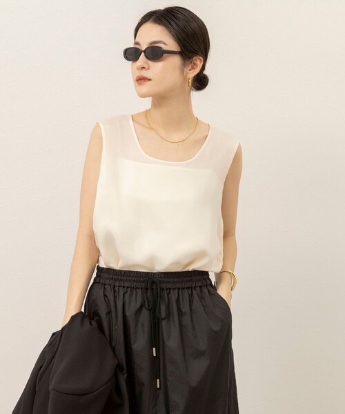 MAQWEL(マクウェル)の「《セットアップ対応》【MAQWEL/マクウェル】ウォッシャブルサテンノースリーブ(シャツ/ブラウス・レディース・ブラック/オフホワイト・FREE)」の11枚目の写真